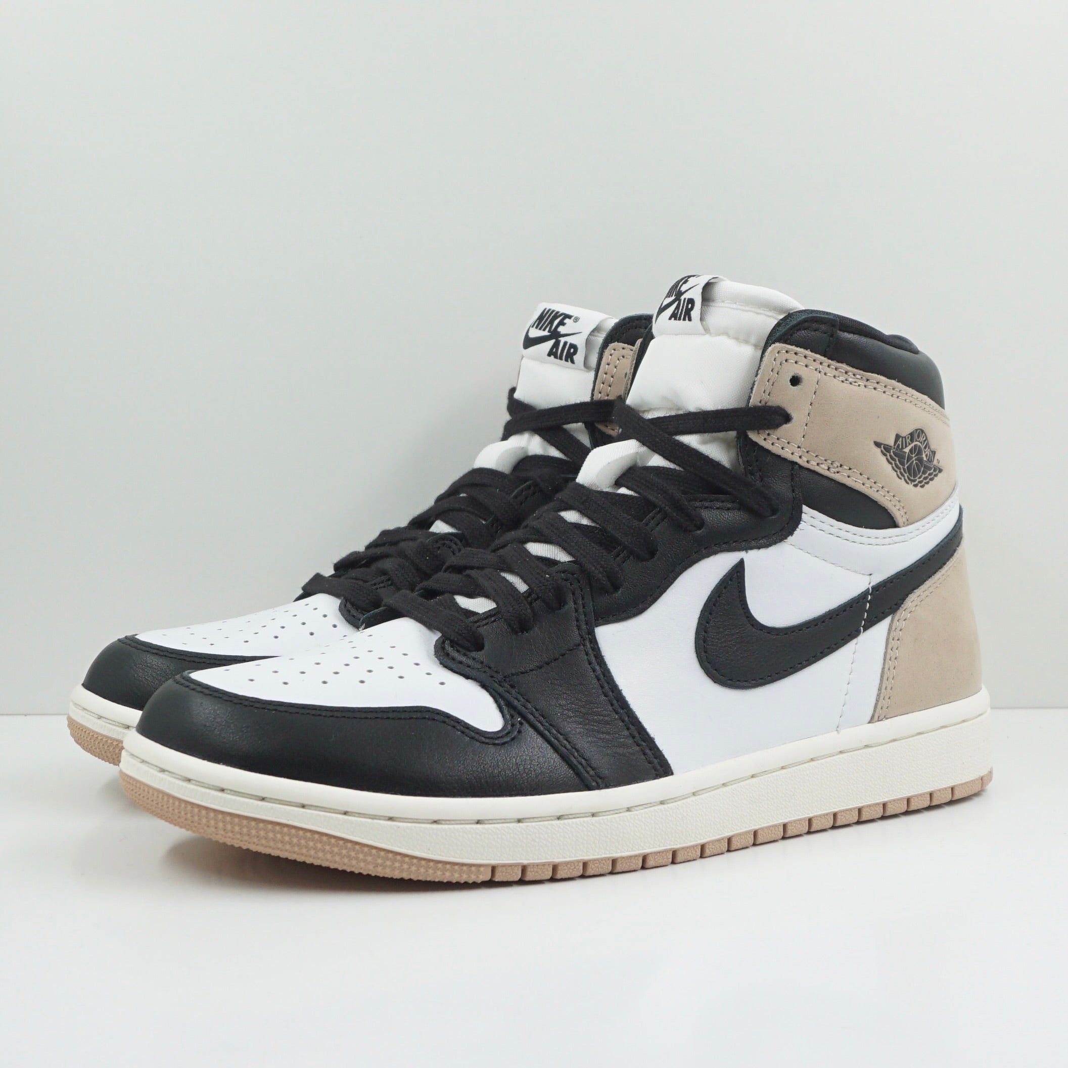 Jordan 1 Retro High OG Latte (W)