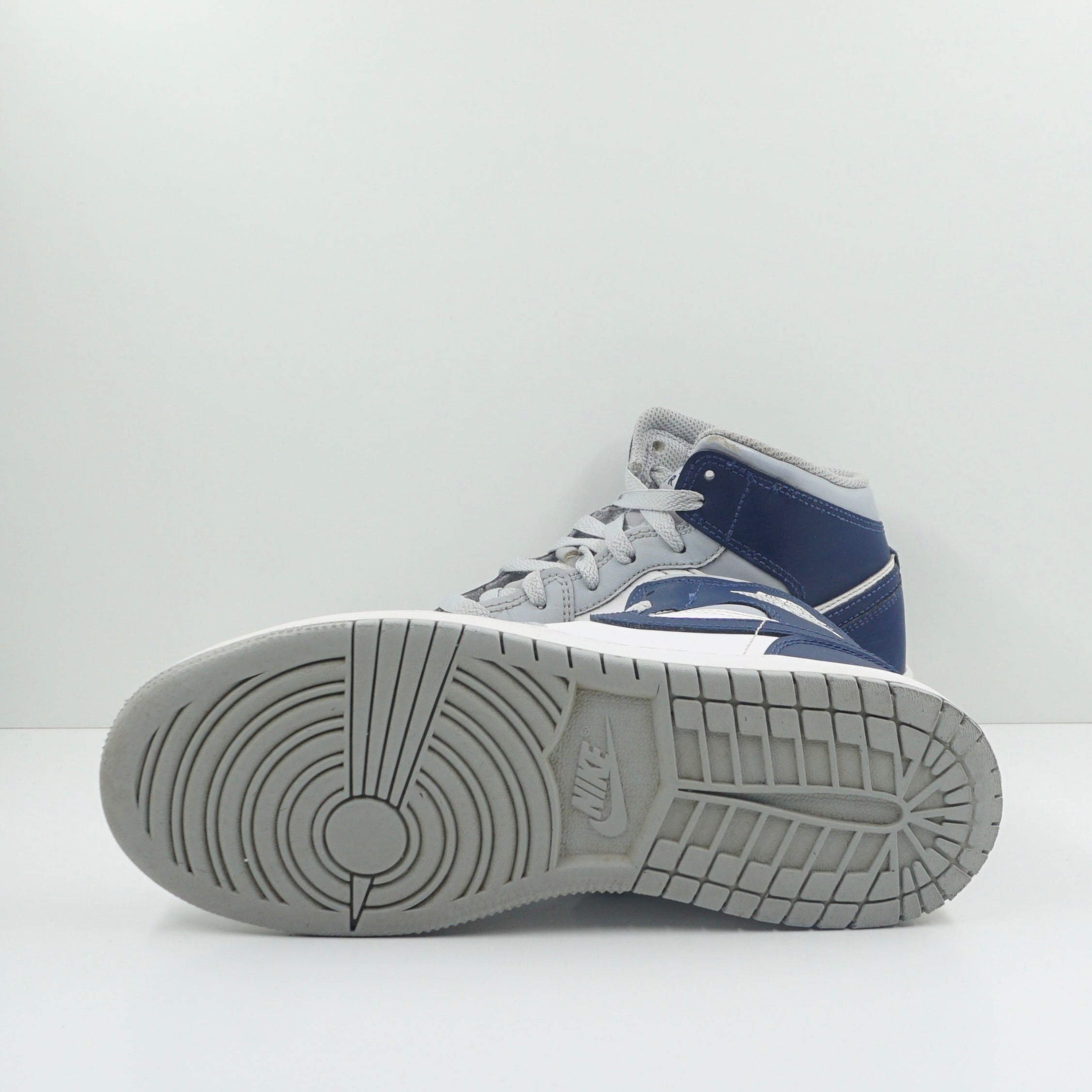 Jordan 1 Mid Wolf Grey Midnight Navy (GS)