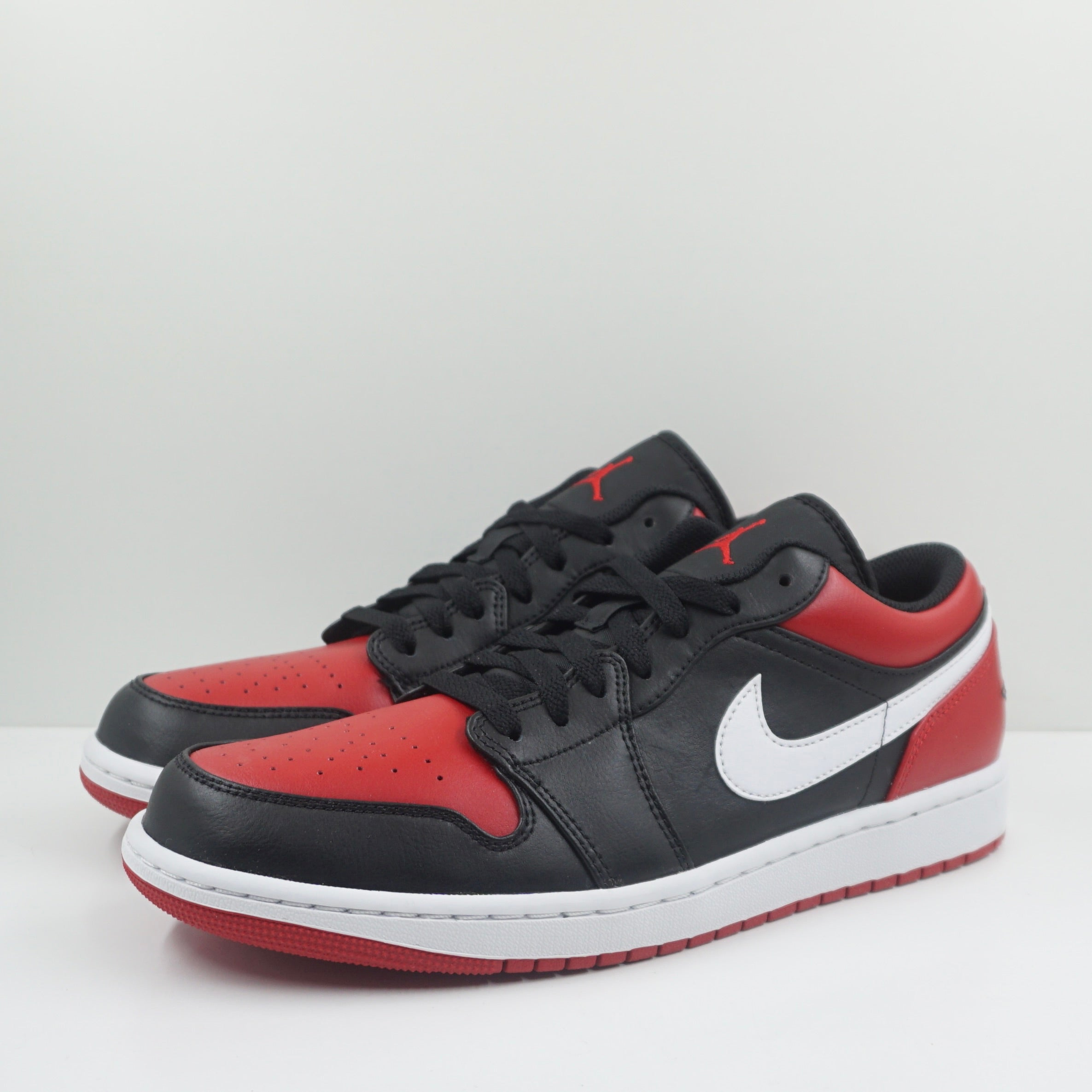 Jordan 1 Low Alternate Bred Toe