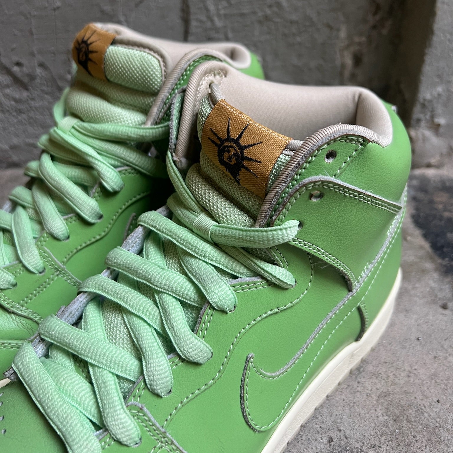 Nike Dunk SB High Statue of Liberty
