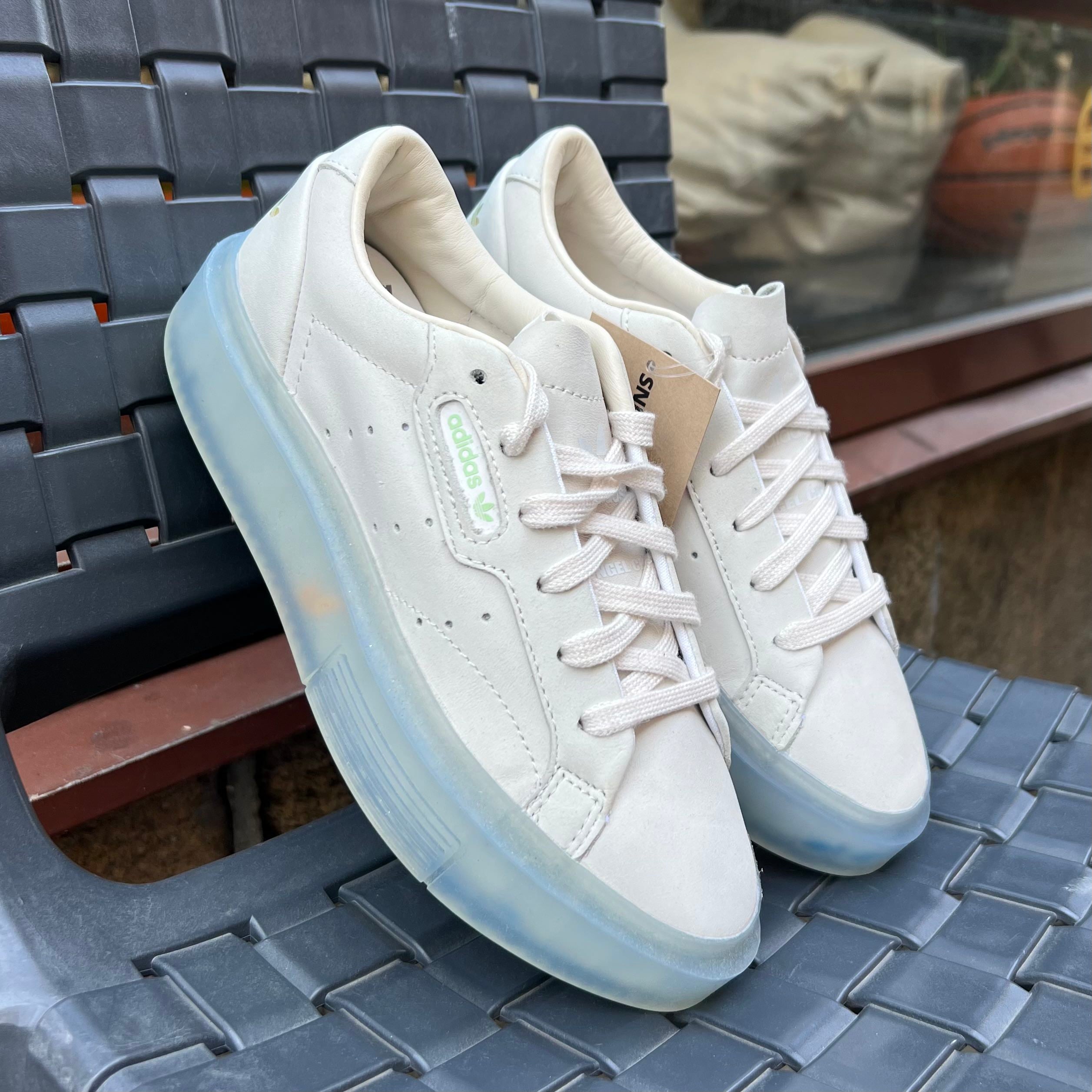 Adidas Sleek Super Angel Chen Chalk White (W) Adidas Sleek Super Angel Chen Chalk White (W)