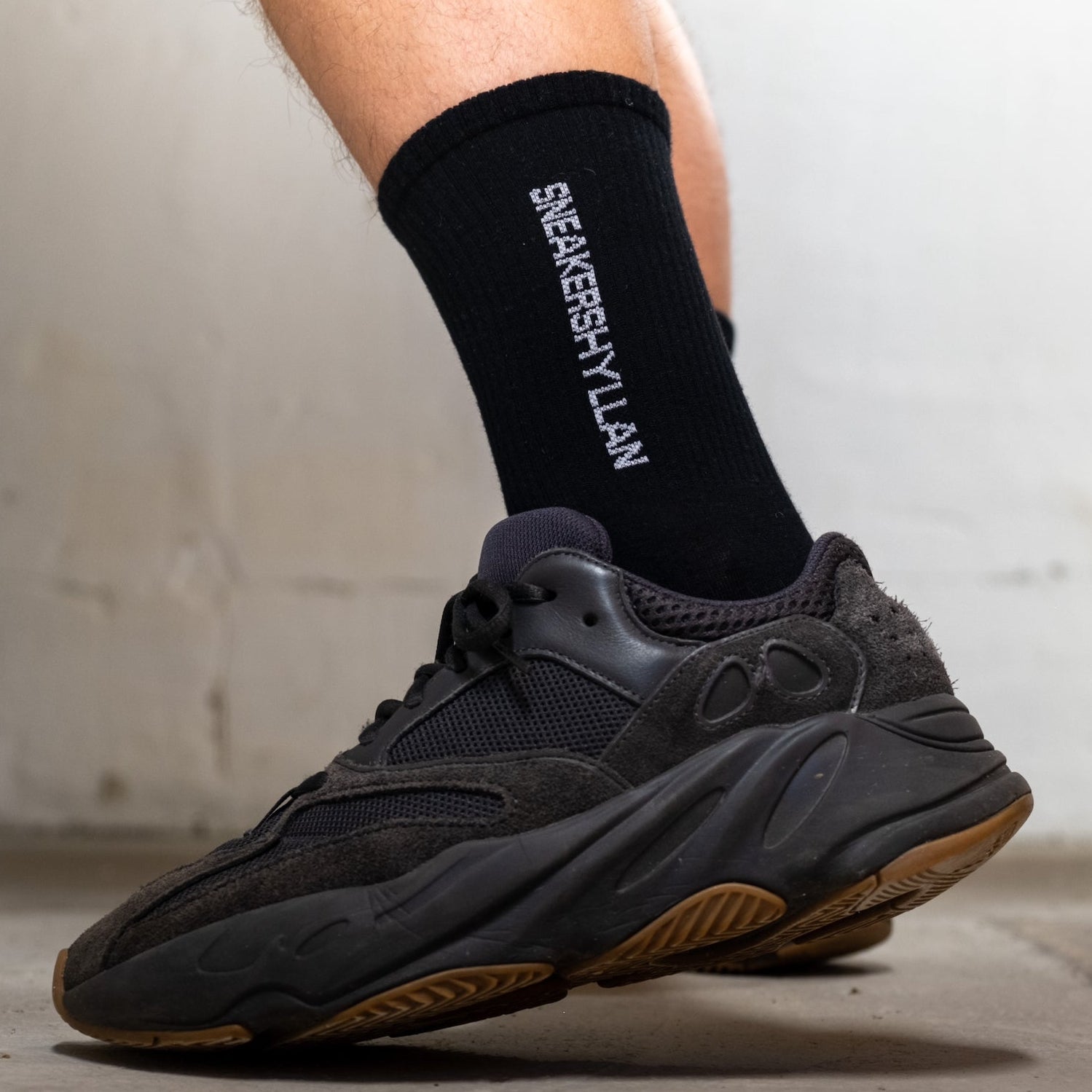 Sneakershyllan Black Tube Socks