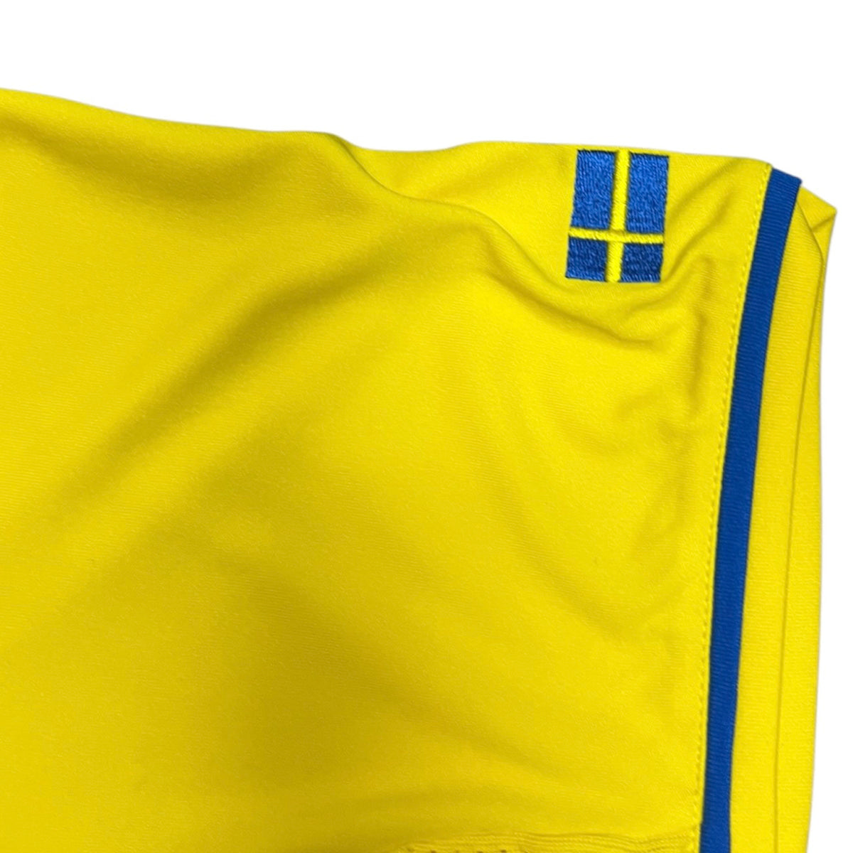 Adidas Sweden 2016/2017 Home Football Jersey