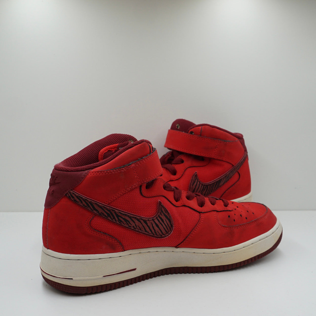 Nike Air Force 1 Mid 07' Red Zebra