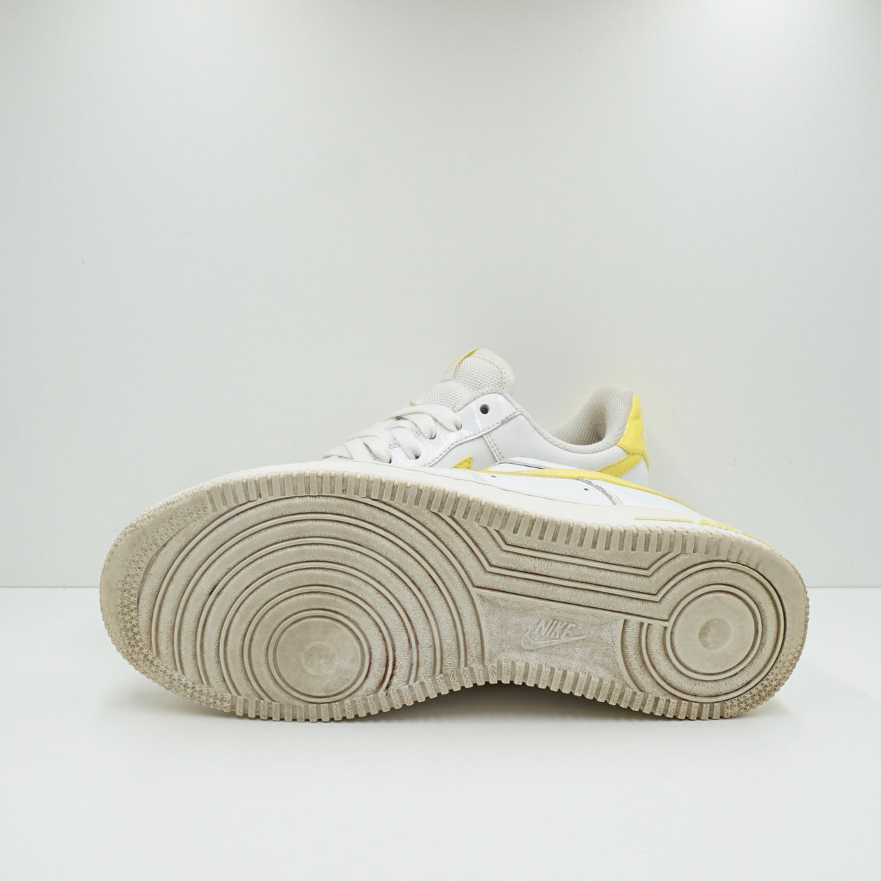 Nike Air Force 1 ホワイト/イエロー Nike Air Force 1 Low White Yellow