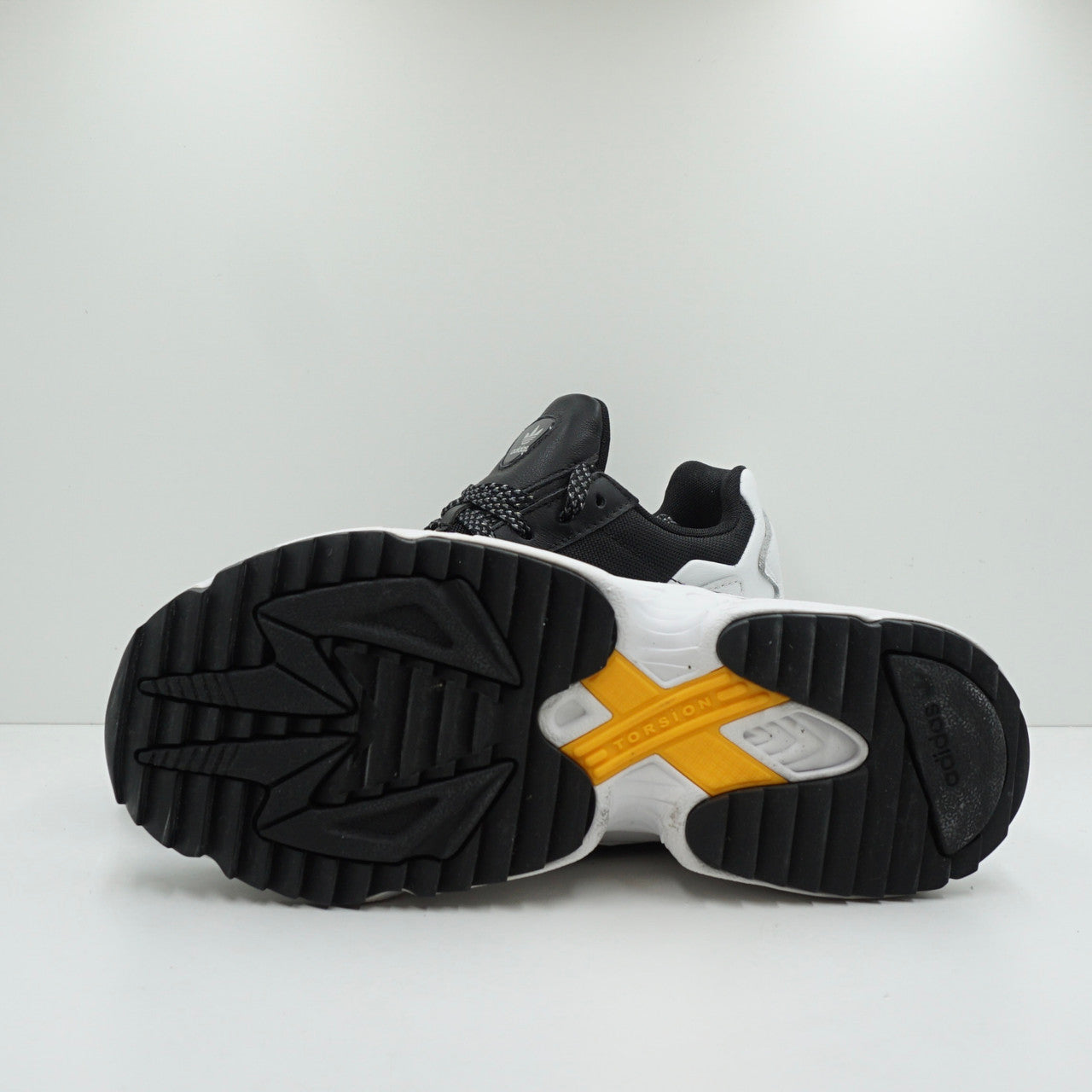 Adidas Falcon Oreo (W)