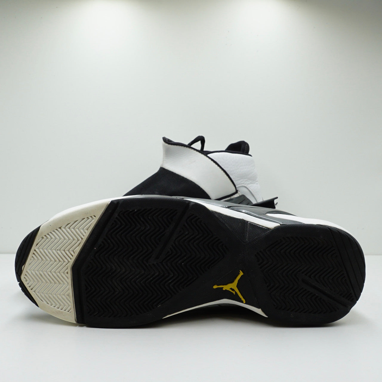 Jumpman store swift 23