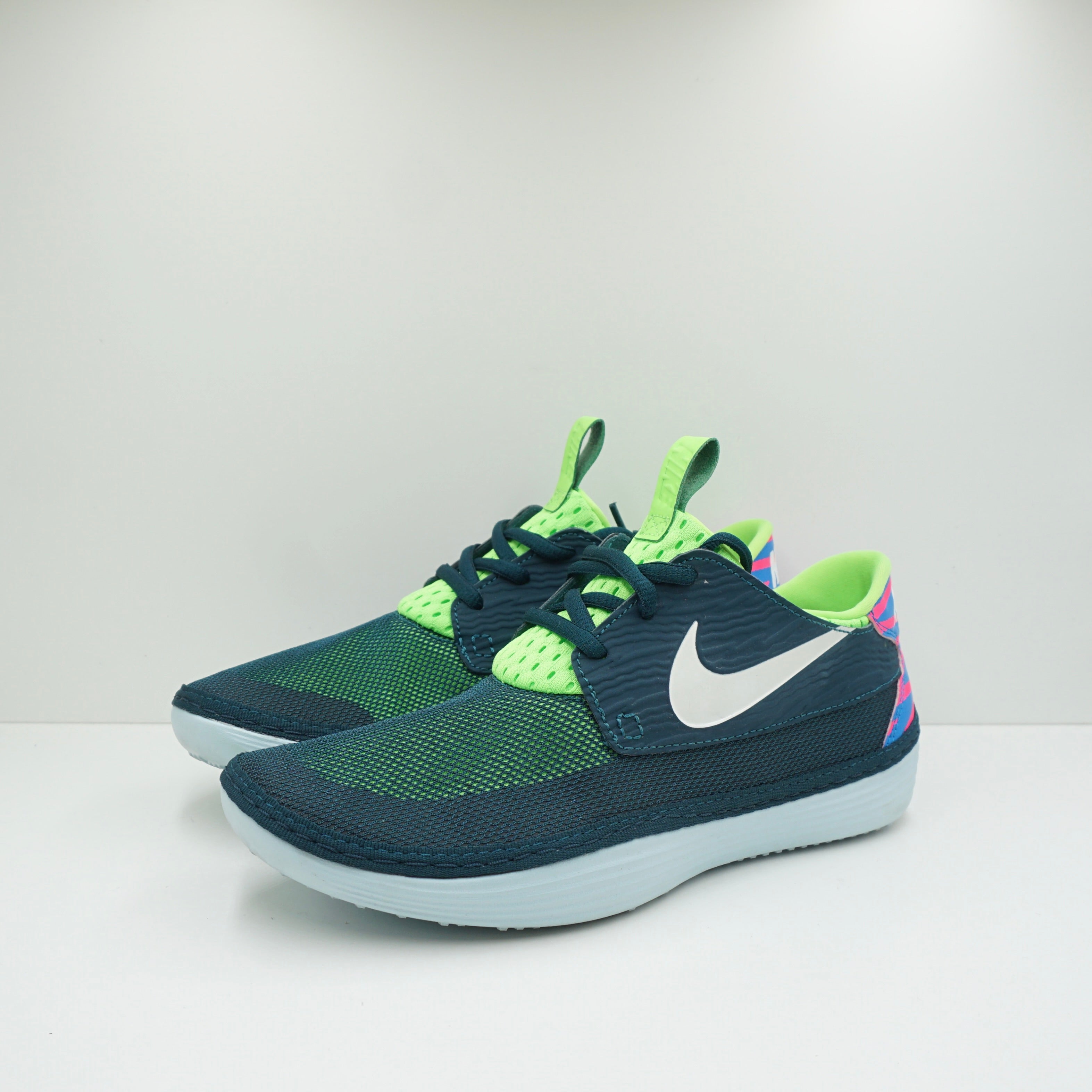 Nike solarsoft moccasin hotsell