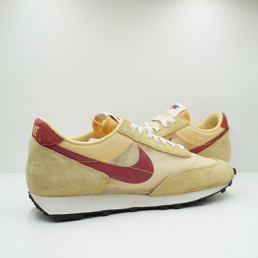 Nike Daybreak Topaz Gold Cedar