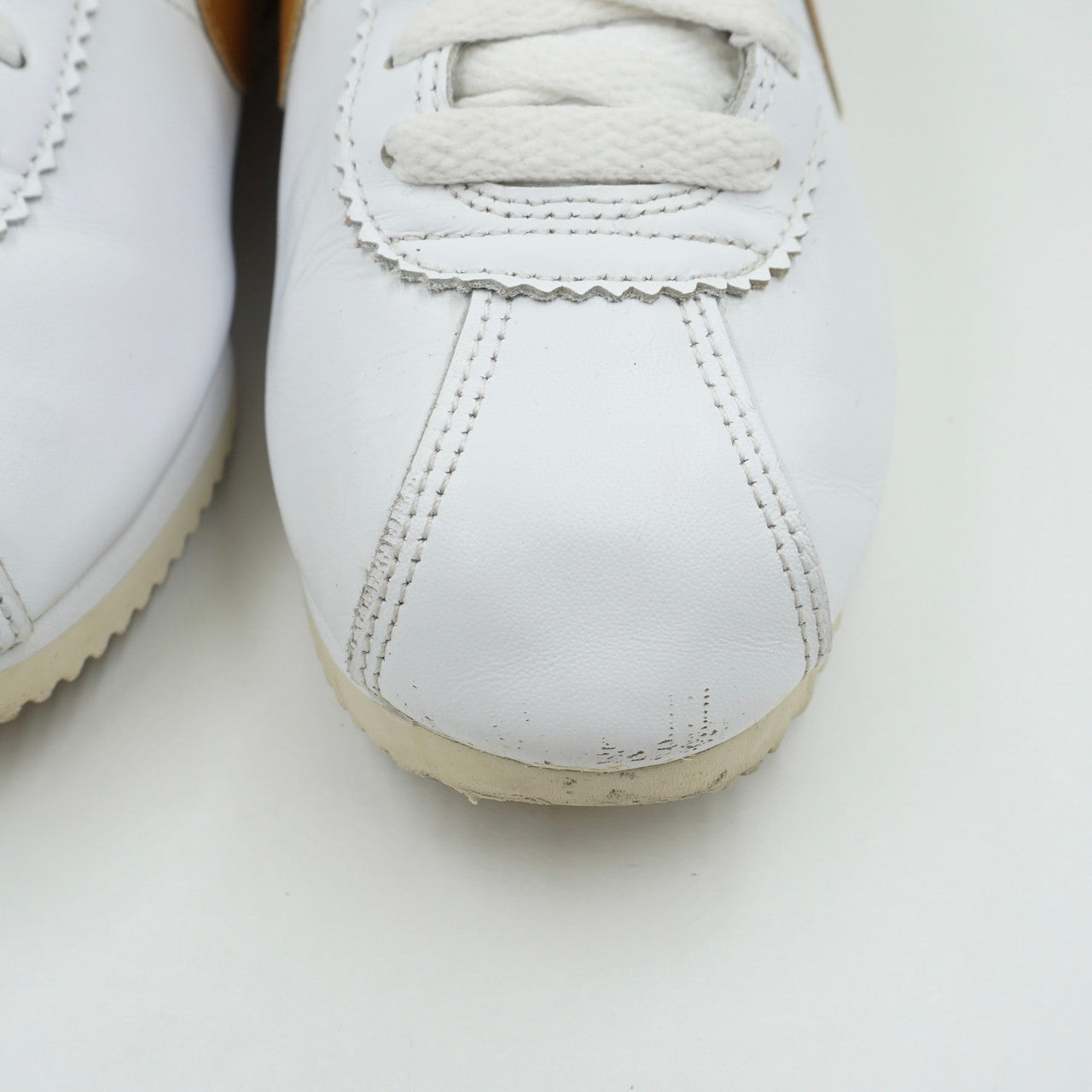 Nike Classic Cortez White Metallic Gold (W)