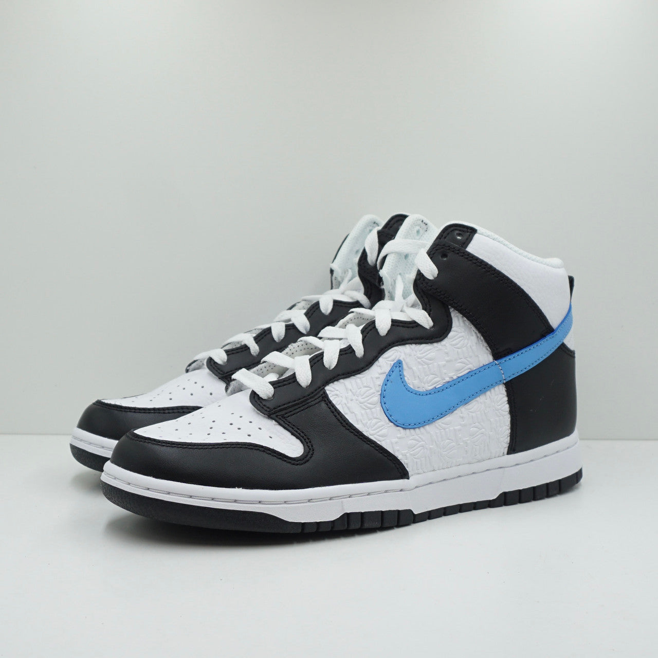 University Blue Blue And White High Dunks Brand New 2002 Nike Dunk