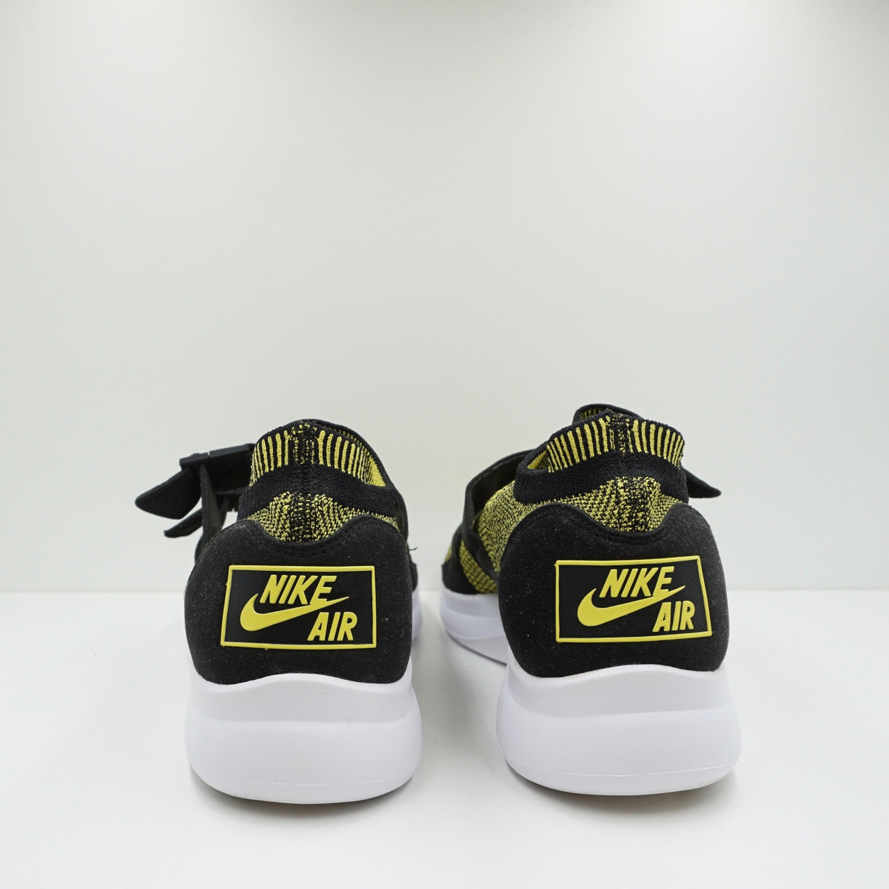 Nike Air Sockracer Flyknit