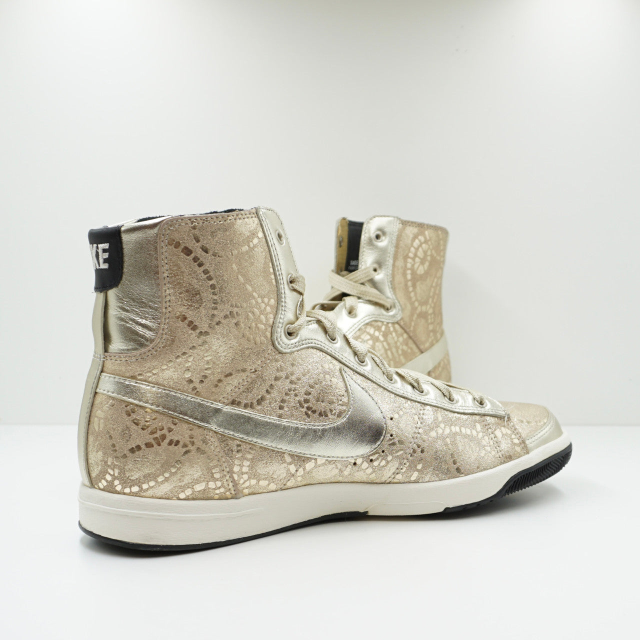 nike blazer mid womens gold