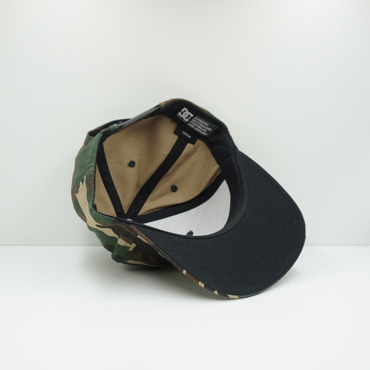 DC Shoes Camo Snapback Cap