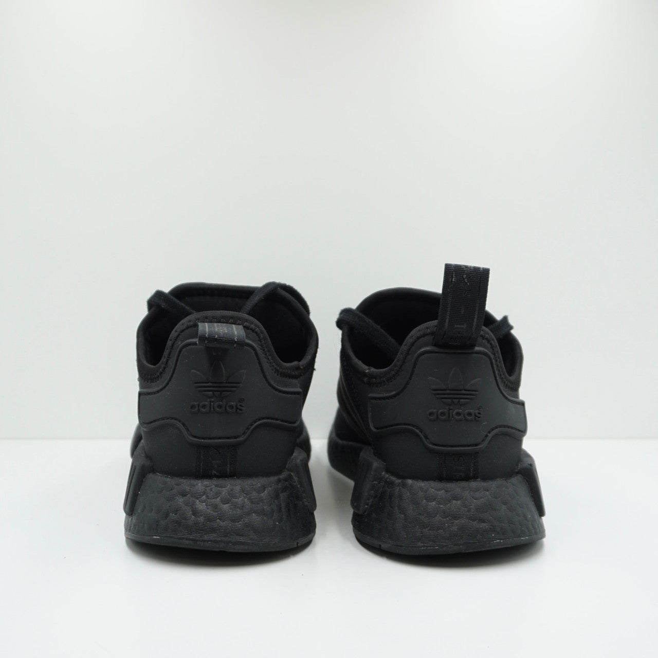 Adidas NMD R1 Triple Black (2019/2020)
