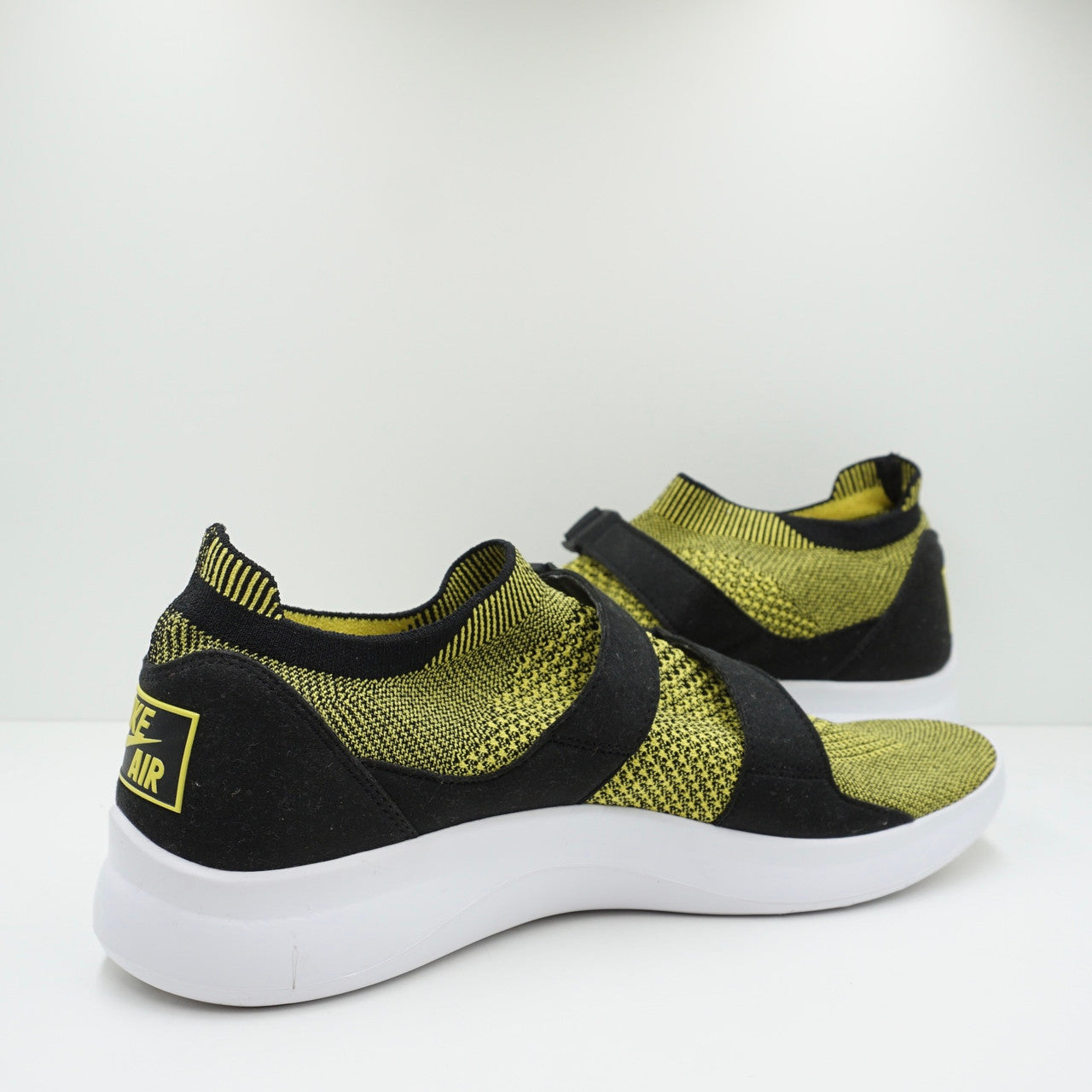 Nike Air Sockracer Flyknit