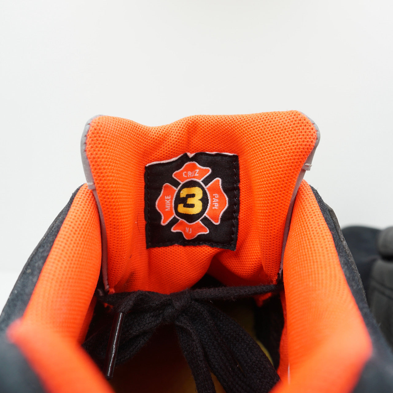 Nike Air Cruz Black Crimson