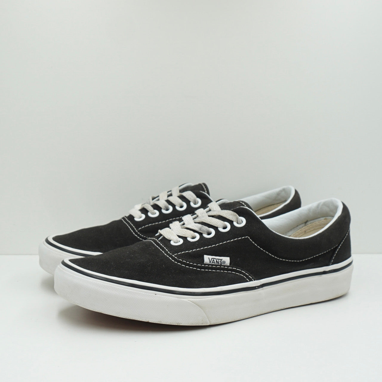 Vans Era Black White