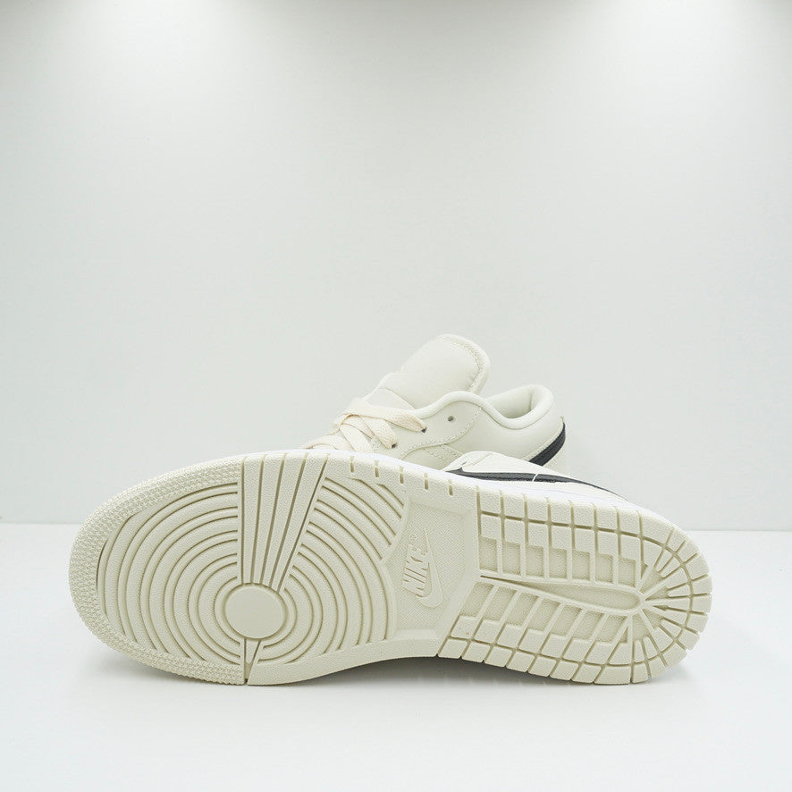 Jordan 1 Low Coconut Milk (W)