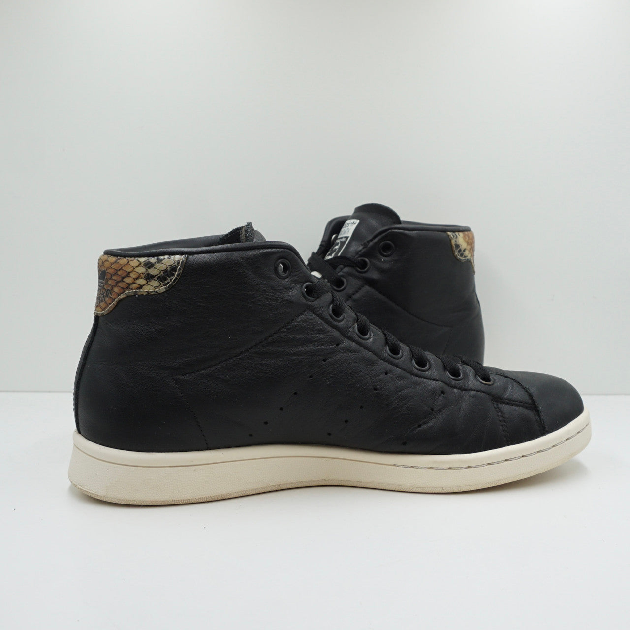 Stan smith hotsell mid black