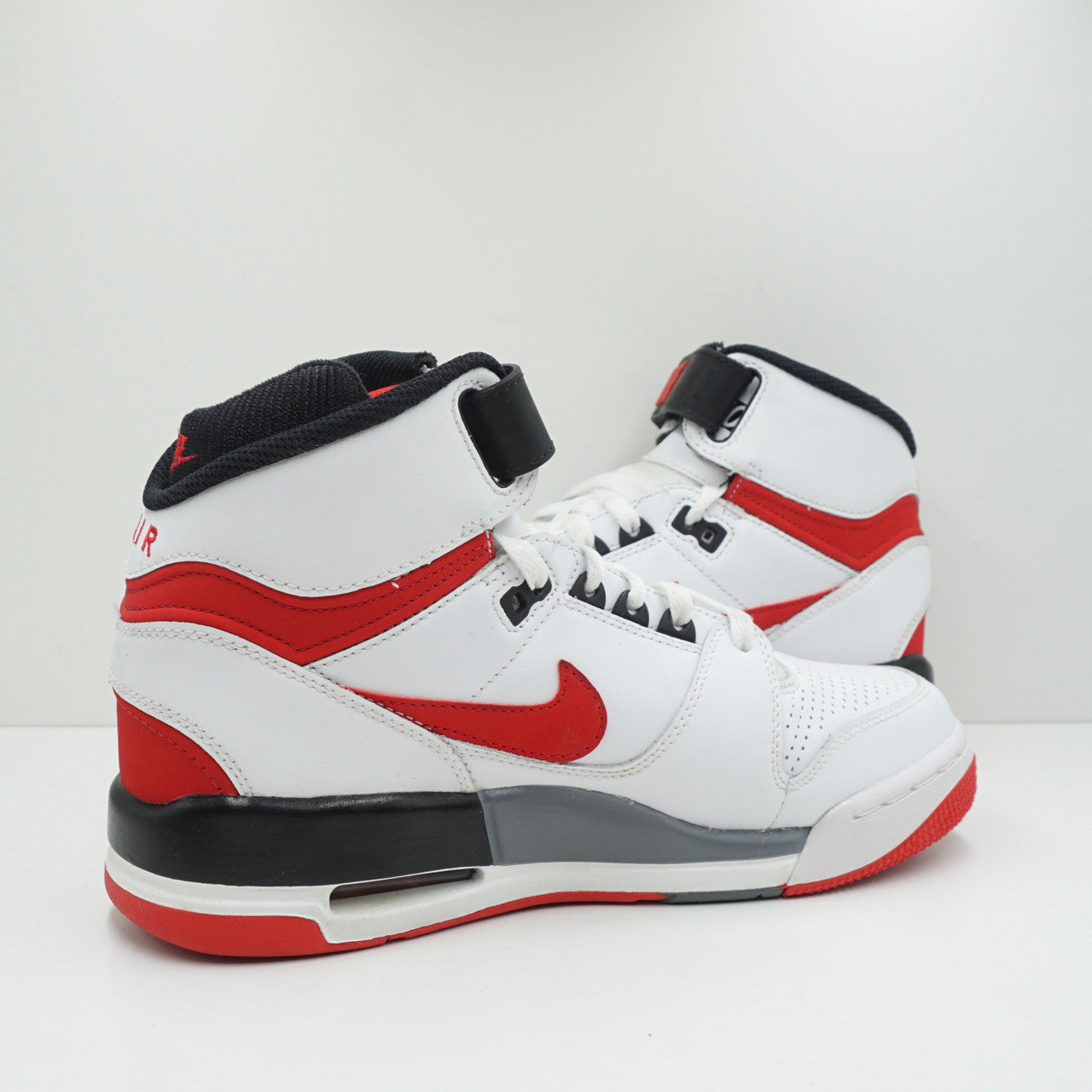 Nike Air Revolution White Red (2013)