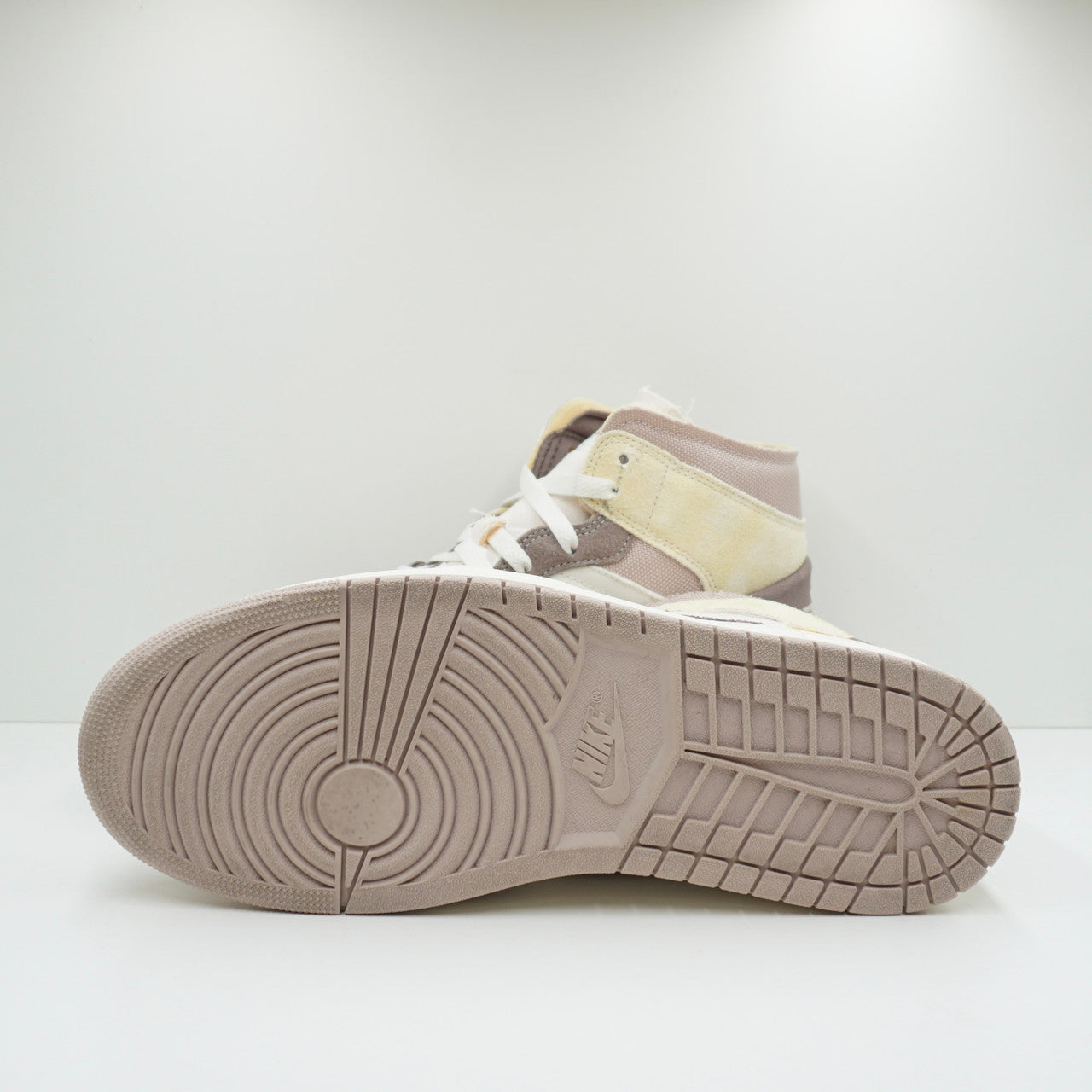 Jordan 1 Mid SE Craft Taupe Haze