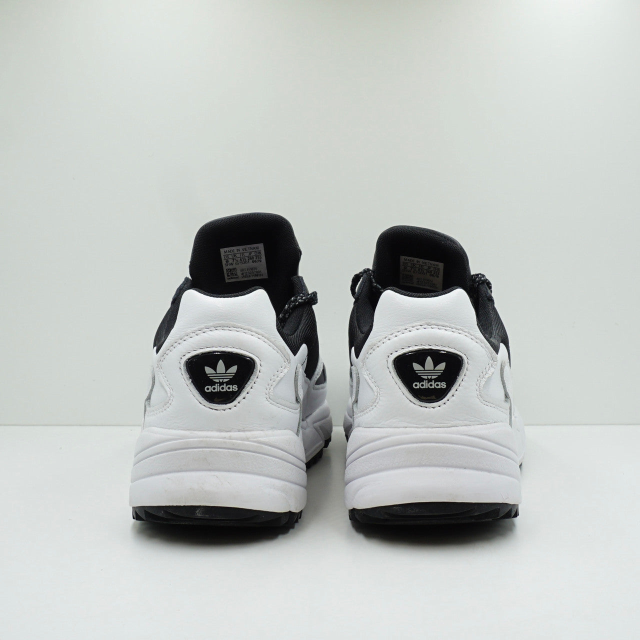 Adidas Falcon Oreo (W)