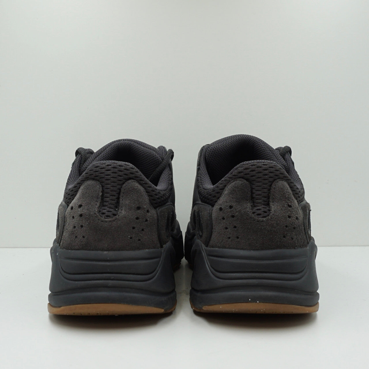 Adidas Yeezy Boost 700 Utility Black