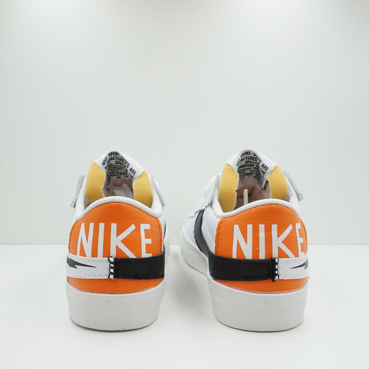 Nike Blazer Low 77 Jumbo Glitch Swoosh