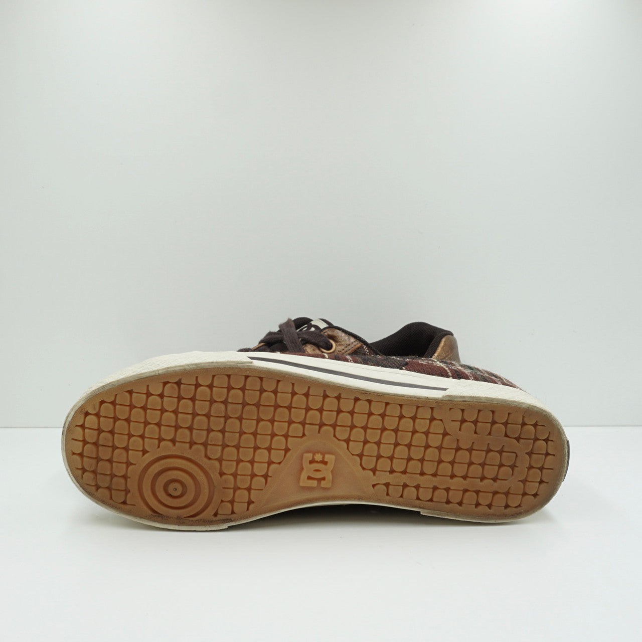 DC Chelsea Brown Plaid (W)