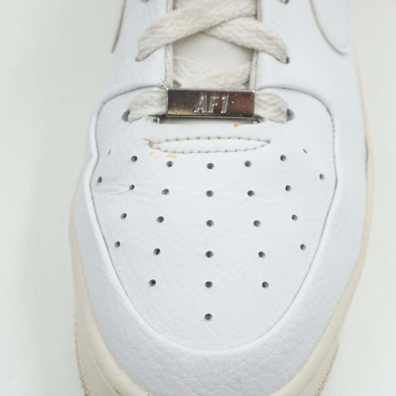 Nike Air Force 1 Sage Low Triple White (W)