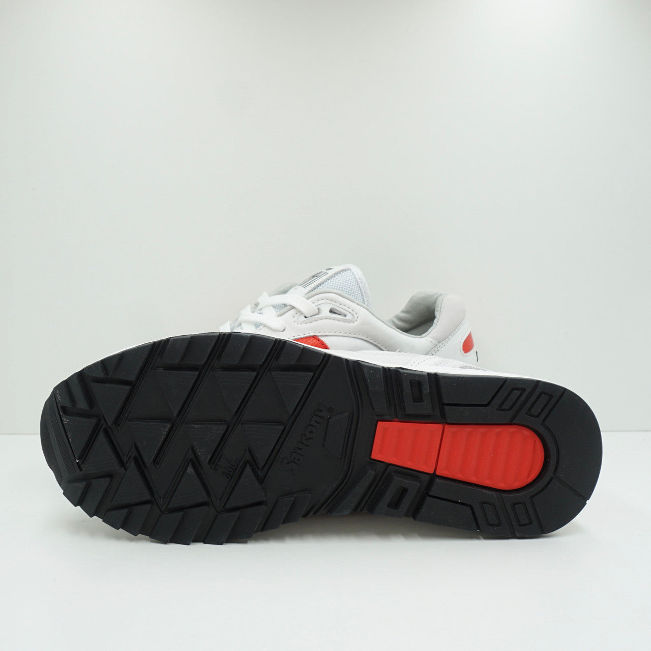 Saucony Shadow 6000 White Red Sample