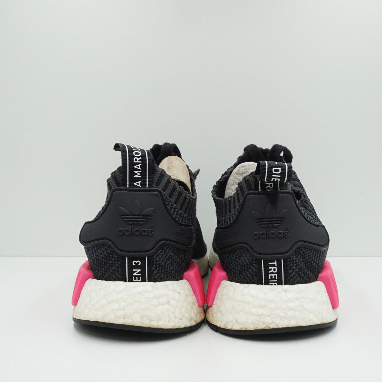 Adidas NMD R1 Essential Pink (W)1