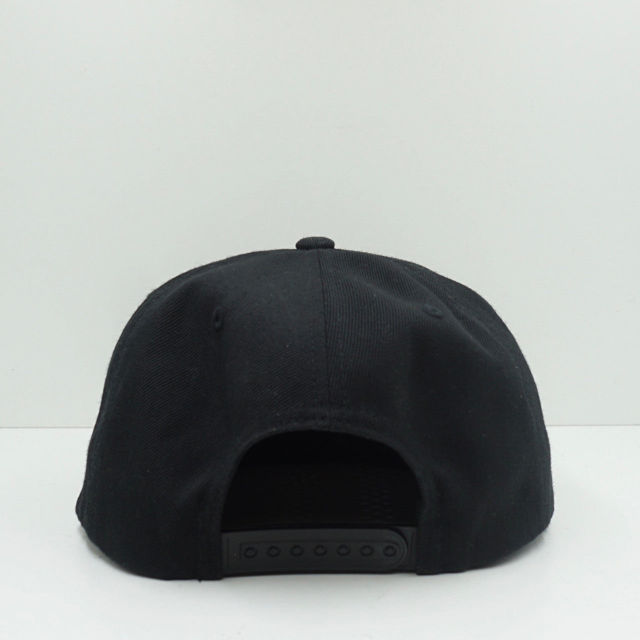 Famous Black Snapback Cap