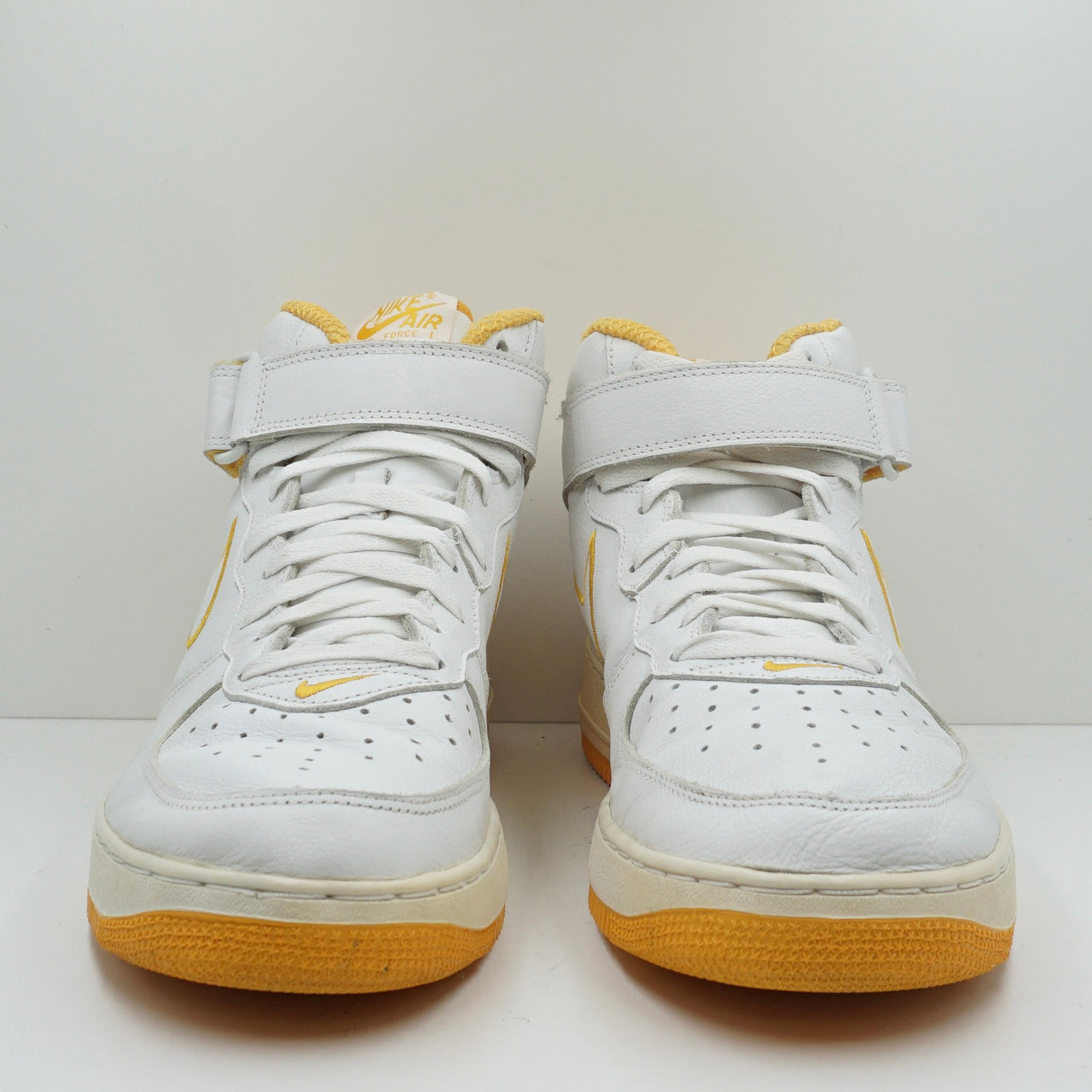Nike Air Force 1 Mid University Gold (2001)