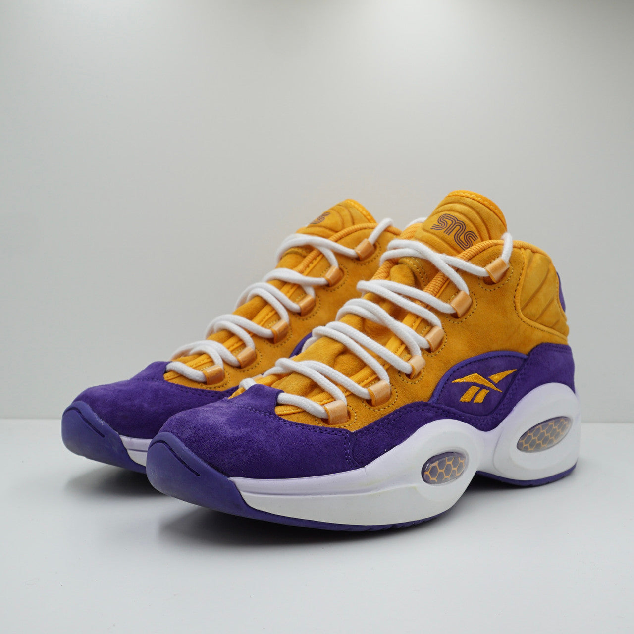 Reebok question hot sale crocus