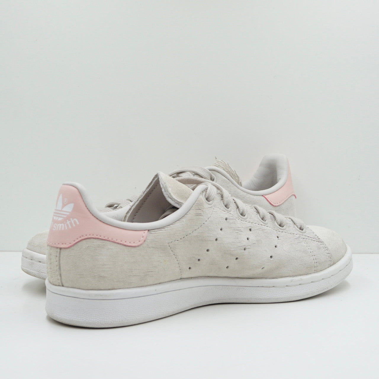 Stan smith suede pink sale