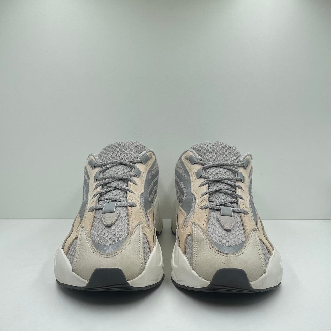 Adidas Yeezy Boost 700 V2 Cream
