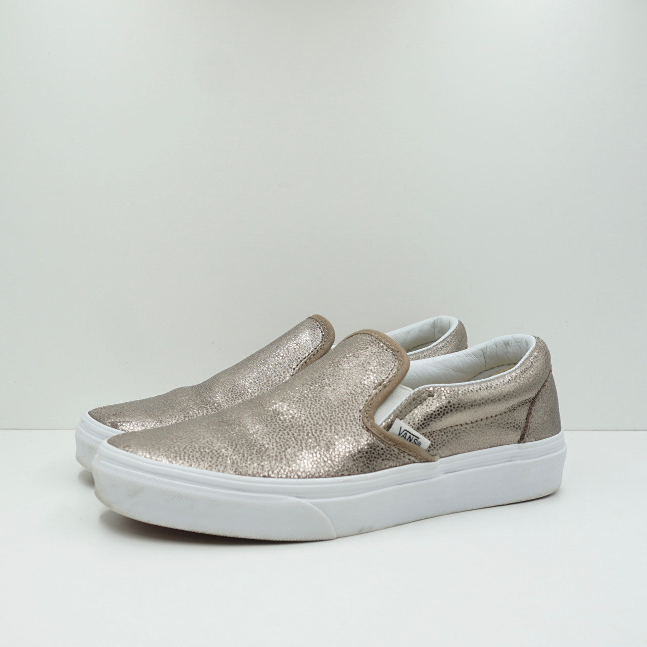 Vans gold cheap slip on