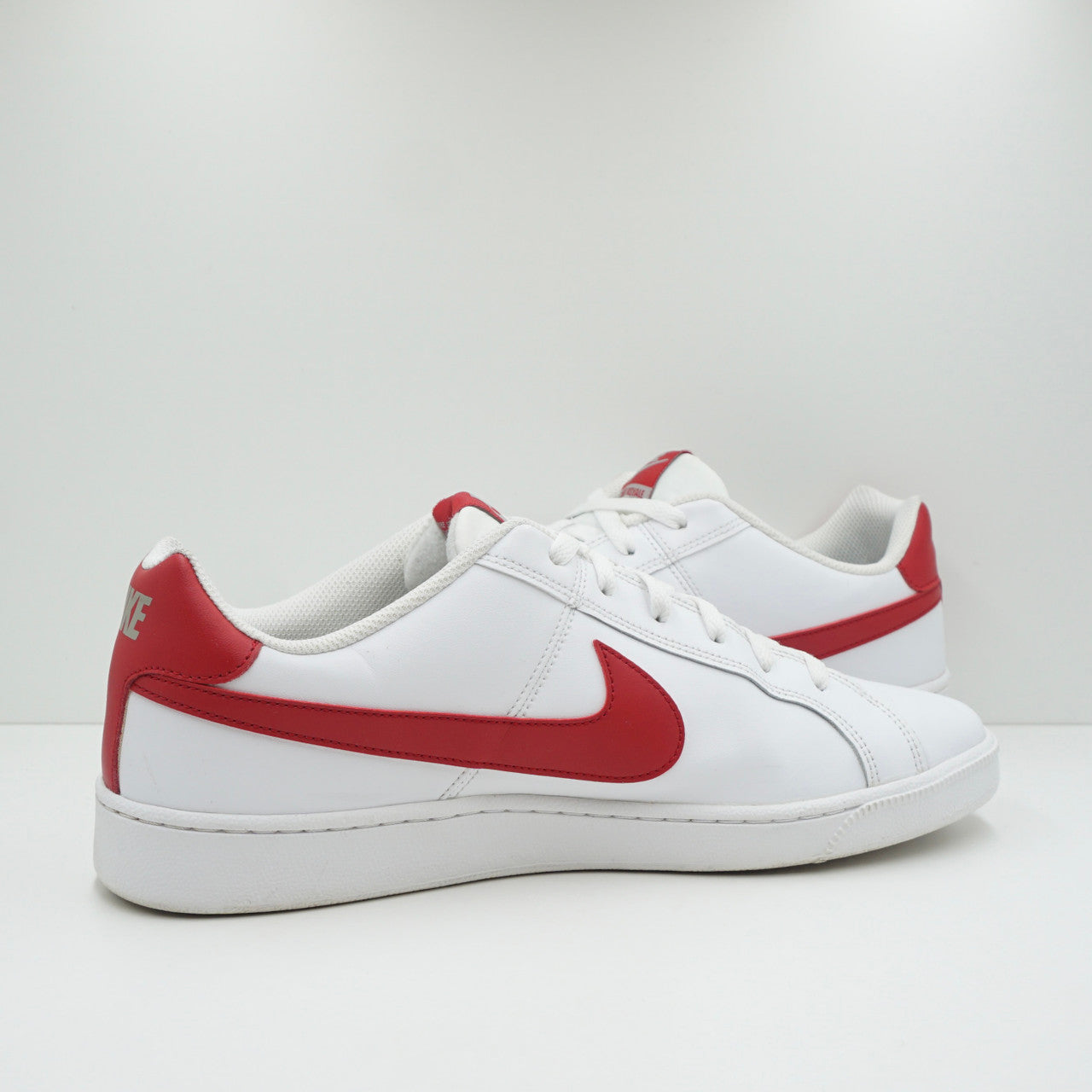 Nike court royale sale white red