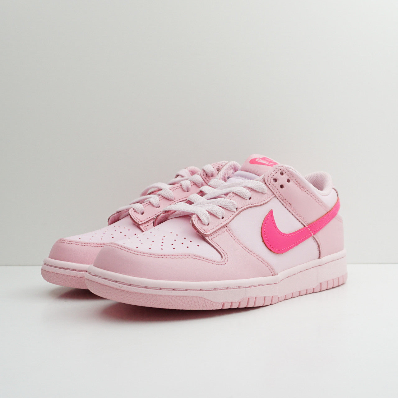 Nike Dunk Low Triple Pink (GS)