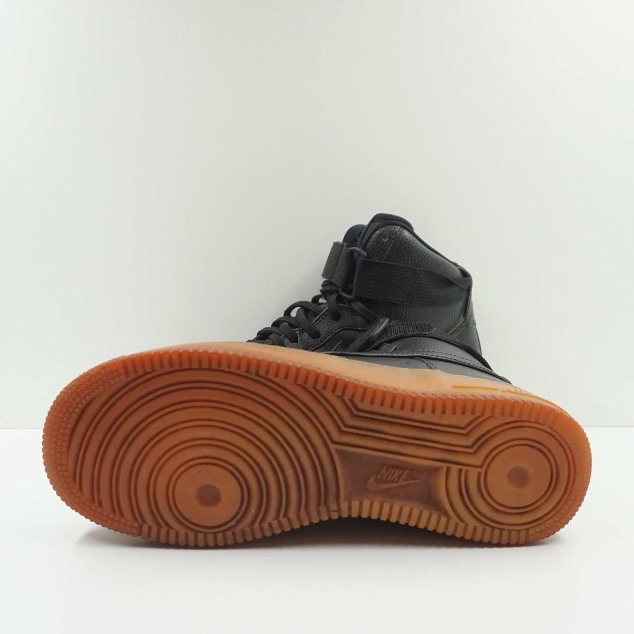Nike Air Force 1 High Black Winter (W)