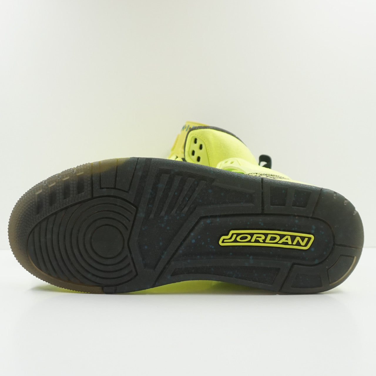 Jordan Spizike BHM Volt