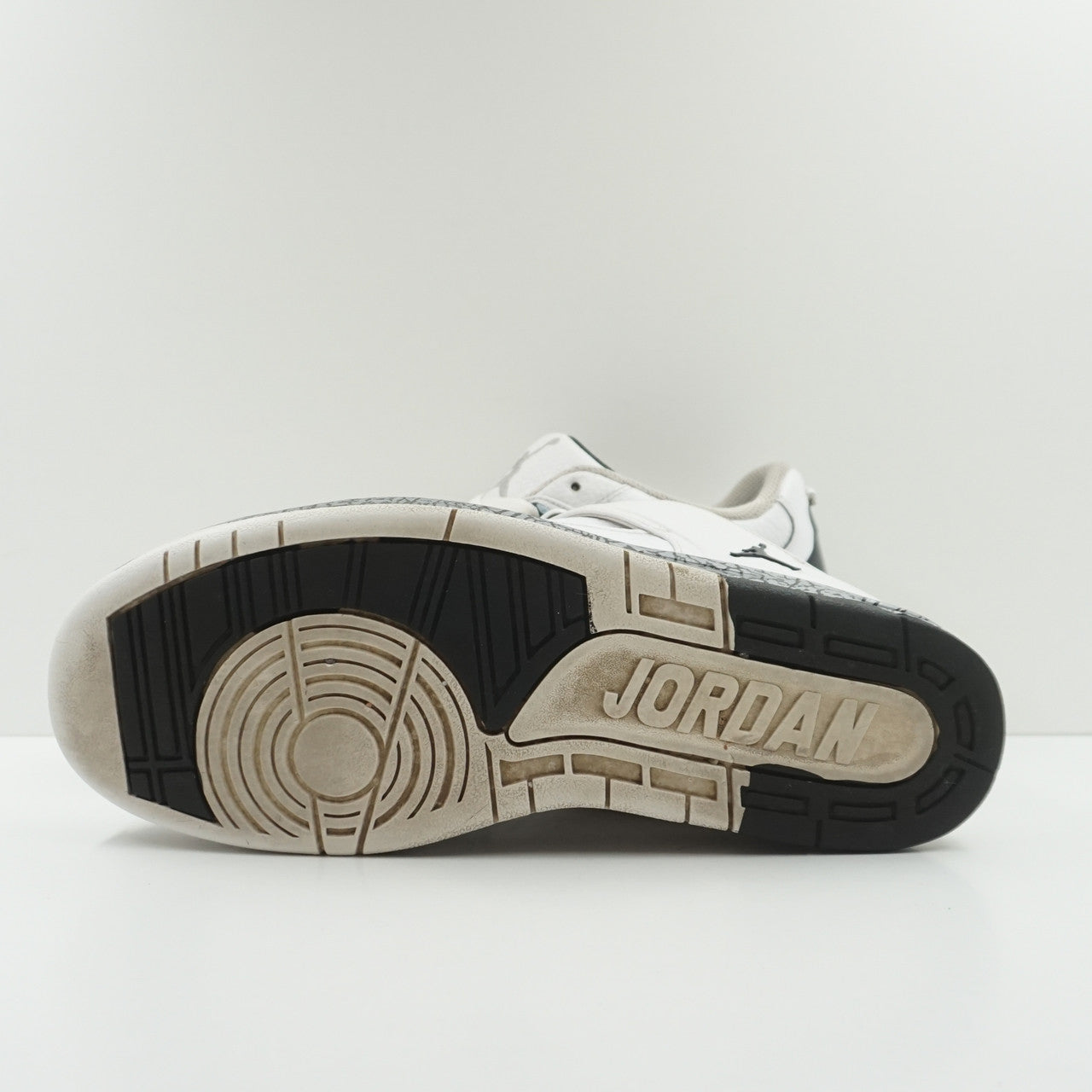 Jordan 87 Classic White Cement Grey