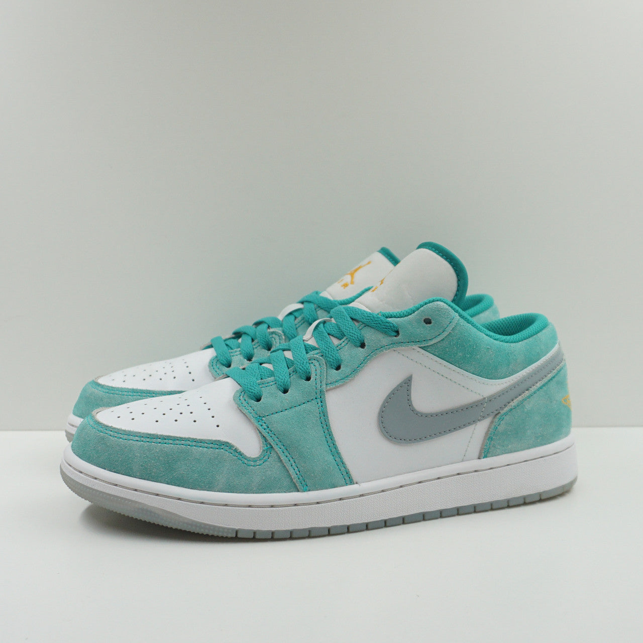 Jordan 1 Low SE New Emerald