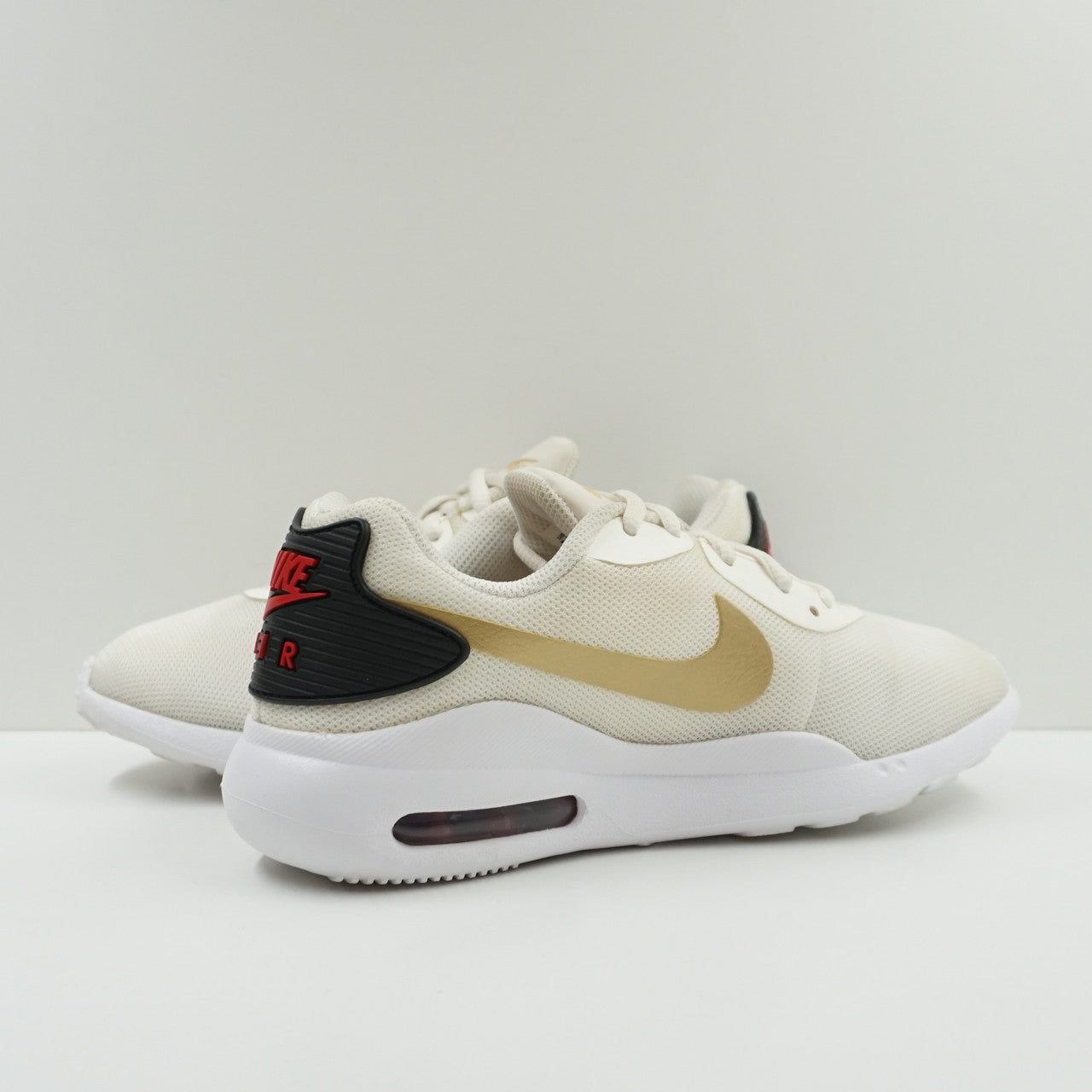 Nike air 2025 max oketo w