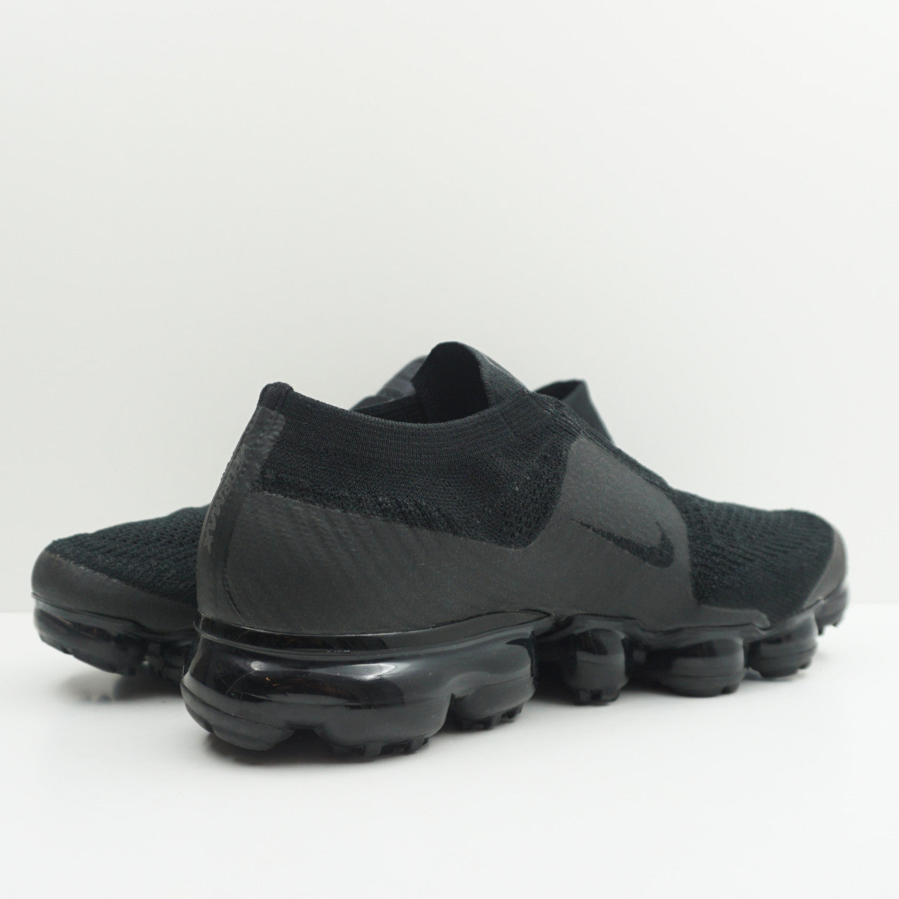 Nike Air VaporMax Moc Triple Black (W) - Main Image