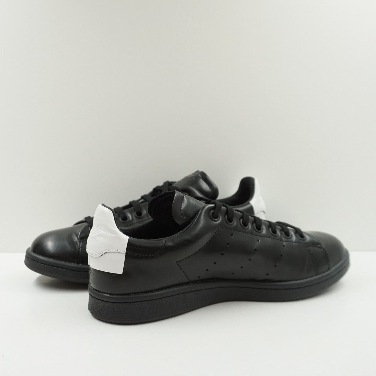 Stan smith hotsell recon core black