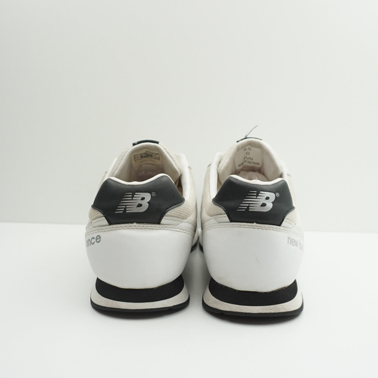 New Balance 555 White Black (W)