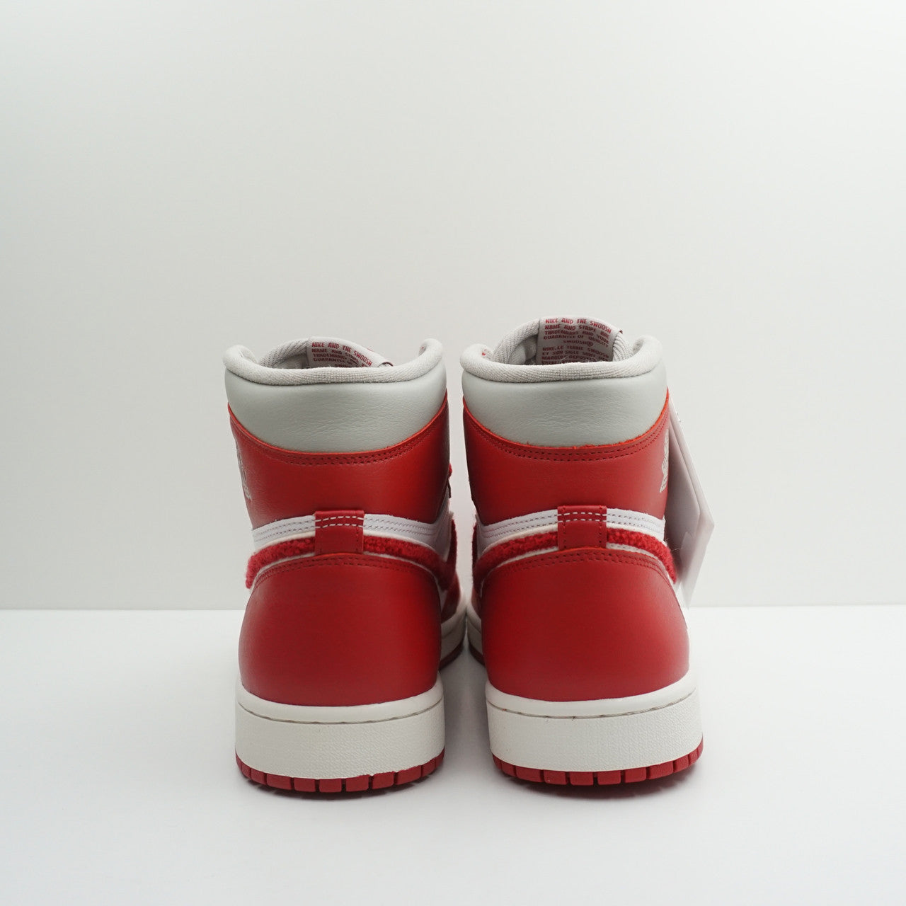 Jordan 1 Retro High Varsity Red (W)